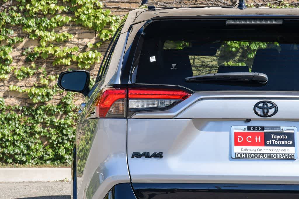 Used 2025 Toyota RAV4 XSE w/ Weather Package AWD/4WD image 6