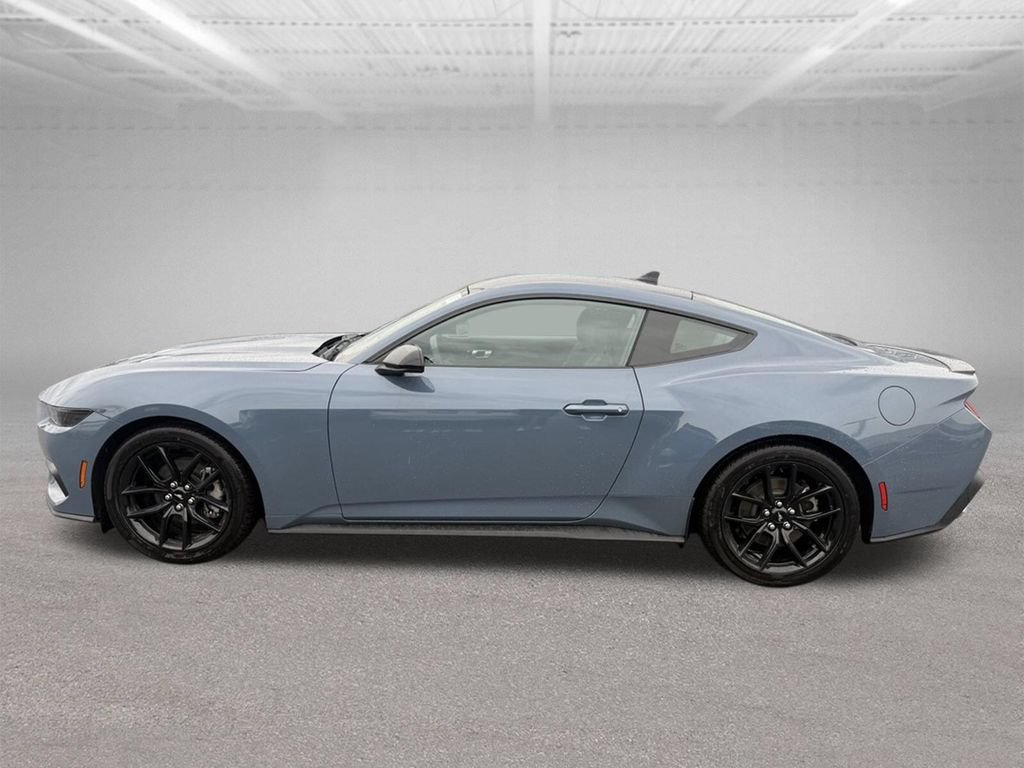 Used 2025 Ford Mustang Coupe RWD image 10
