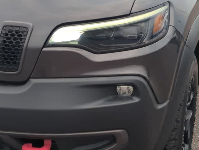 Used 2022 Jeep Cherokee Trailhawk w/ Premium Leather Package AWD/4WD image 11
