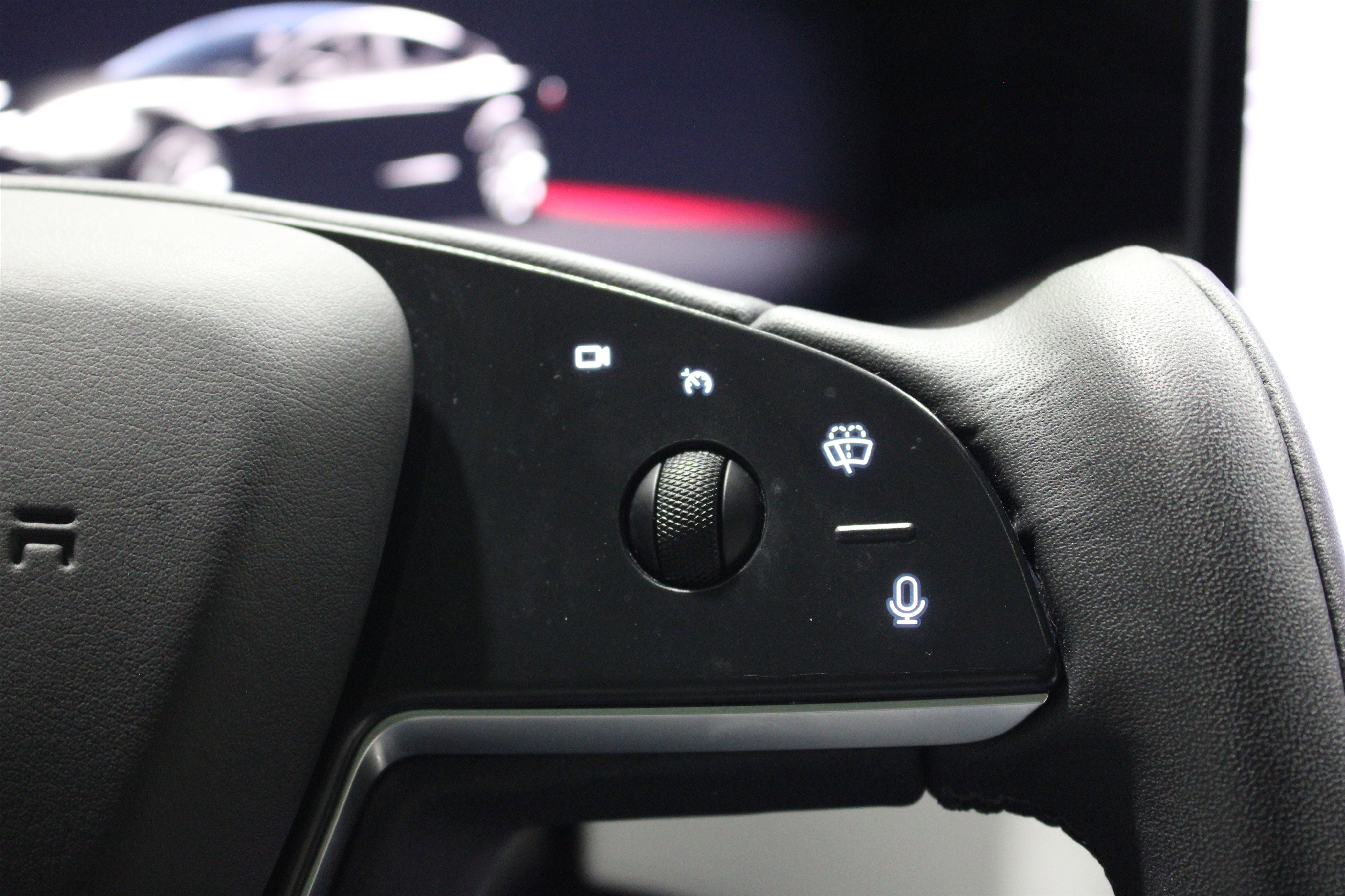 Used 2022 Tesla Model S Plaid image 8