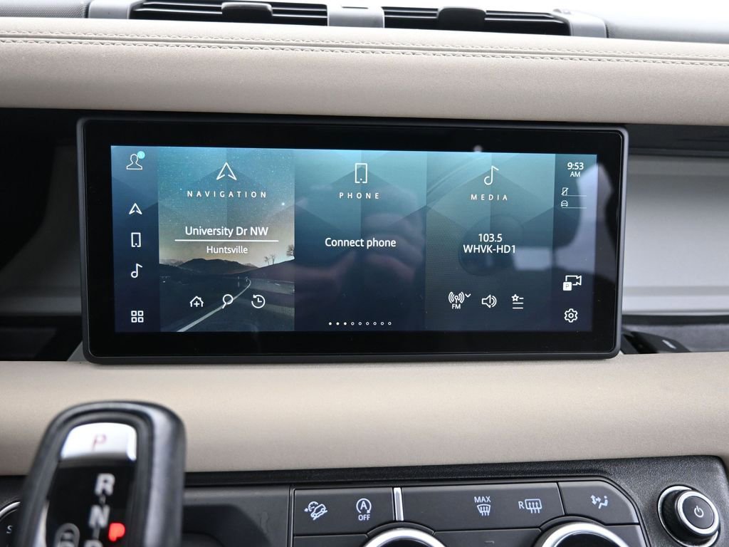 Used 2021 Land Rover Defender 110 SE image 24