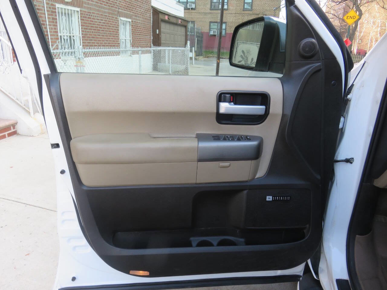 Used 2011 Toyota Sequoia Limited image 32