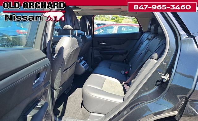 Used 2024 Nissan Ariya AWD image 11