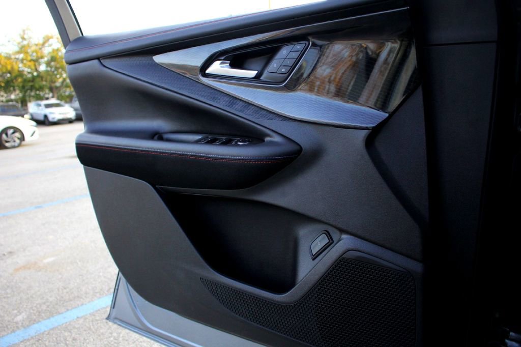 Used 2024 Chevrolet Blazer EV RS image 18