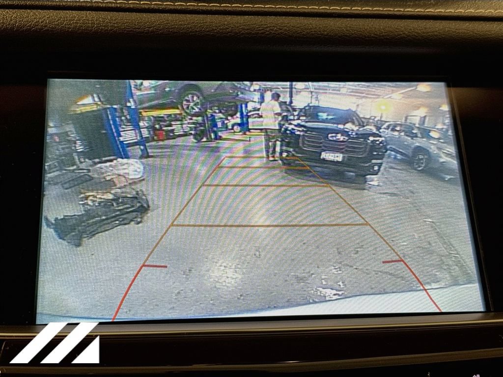 Used 2018 Cadillac XT5 AWD image 14