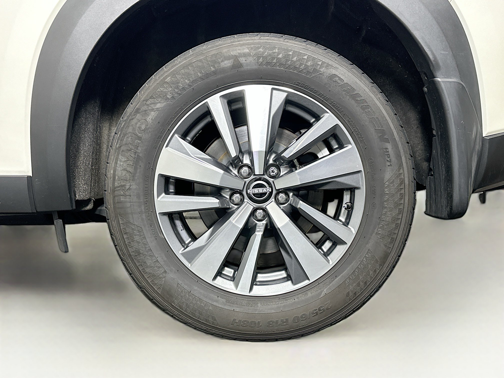 Used 2024 Nissan Pathfinder SL AWD/4WD image 11