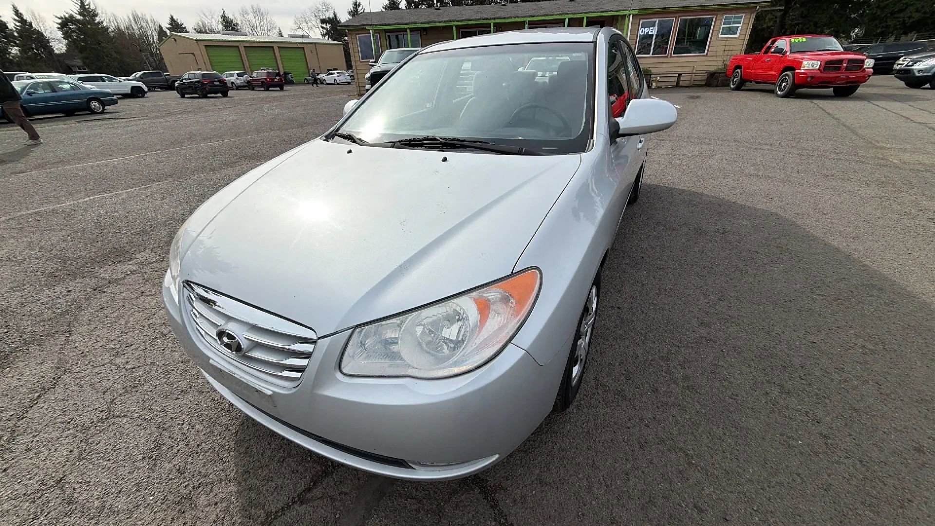 Used 2010 Hyundai Elantra GLS FWD image 7
