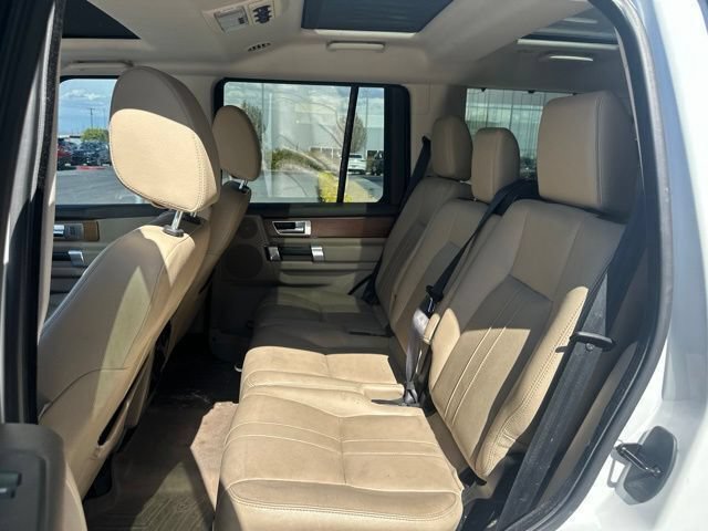 Used 2016 Land Rover LR4 HSE AWD/4WD image 10
