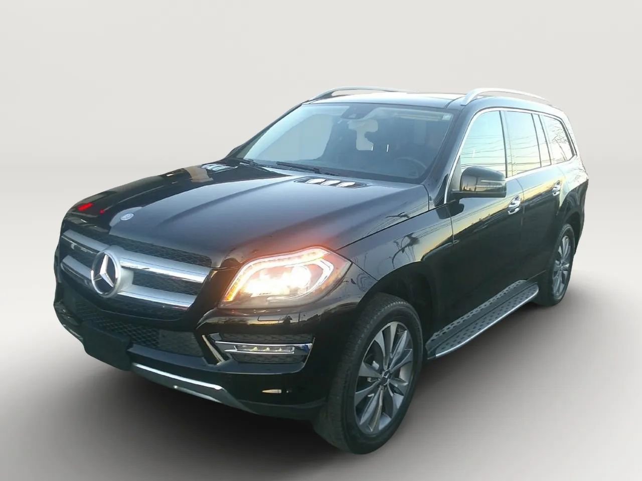 Used 2014 Mercedes-Benz GL 450 4MATIC image 1