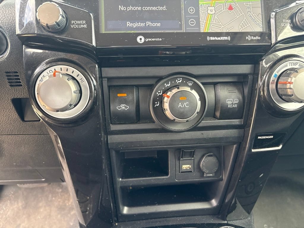 Used 2020 Toyota 4Runner TRD Off-Road Premium w/ Moonroof Package AWD/4WD image 17