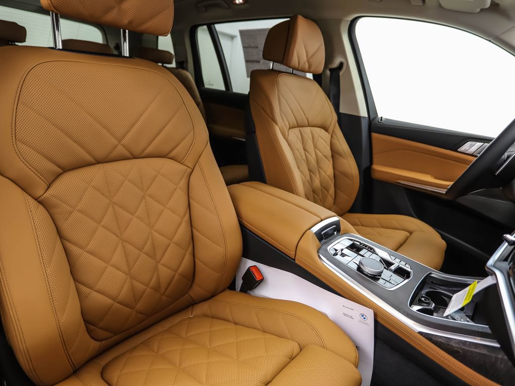 Used 2026 BMW X7 xDrive40i image 37
