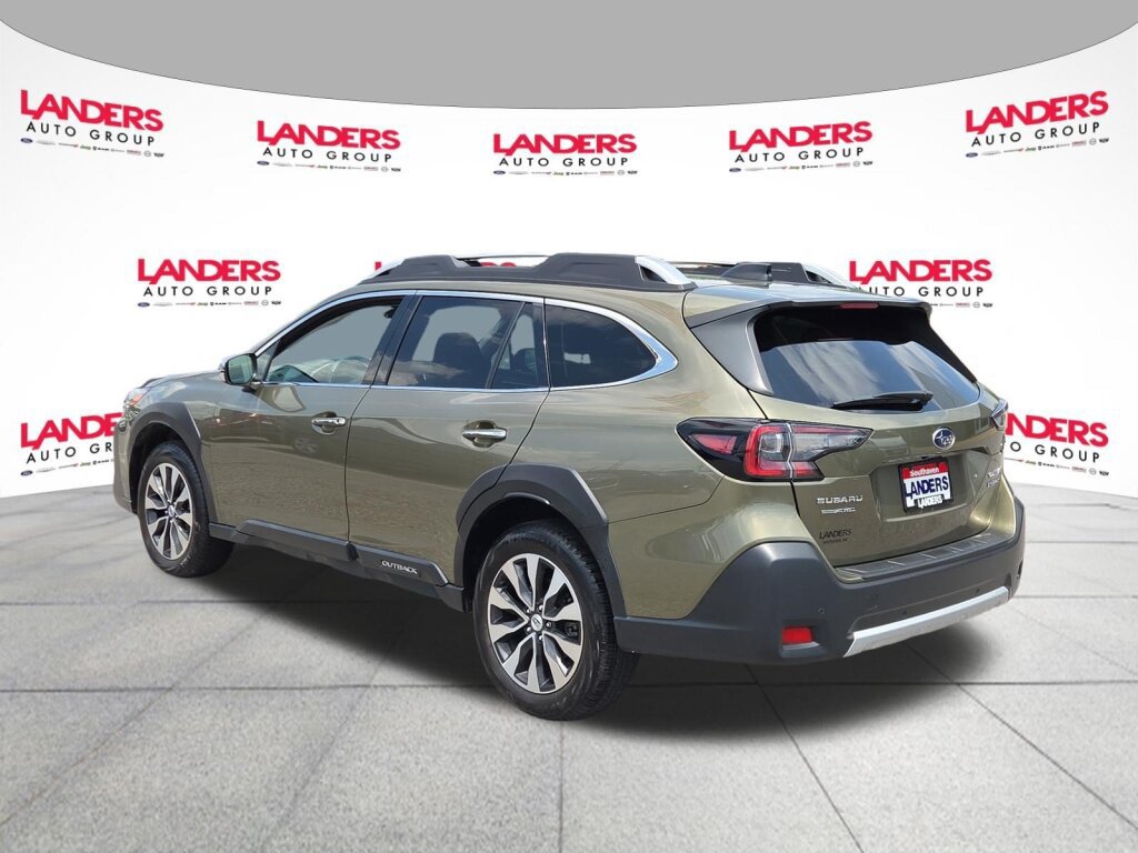 Used 2025 Subaru Outback Touring XT AWD/4WD image 5