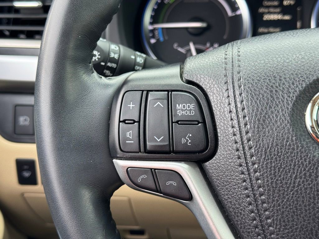 Used 2019 Toyota Highlander Limited Platinum image 33