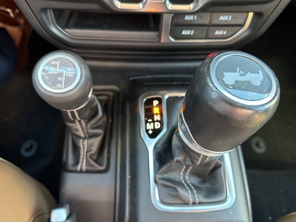 Used 2023 Jeep Wrangler Unlimited Sahara image 15