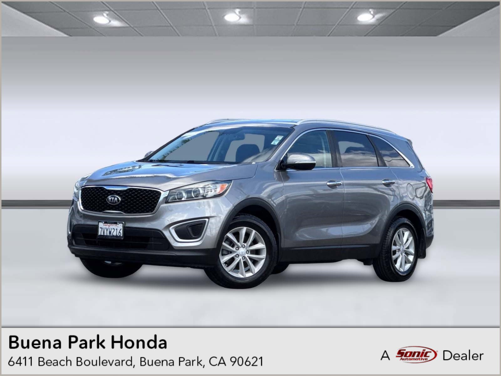 Used 2017 Kia Sorento LX w/ LX V6 Convenience Package FWD image 1