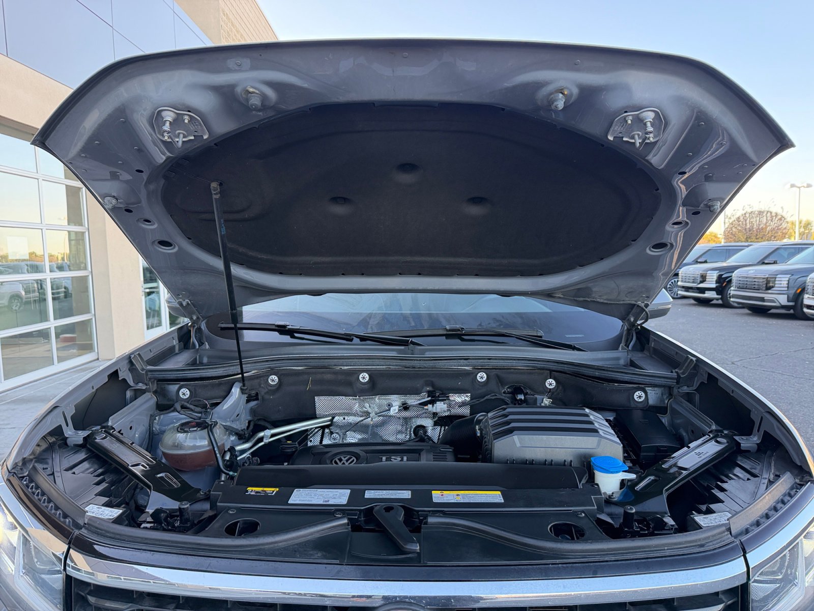 Used 2022 Volkswagen Atlas Cross Sport SE image 22