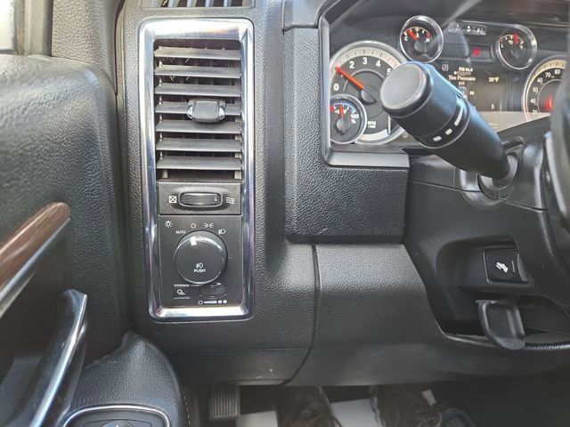 Used 2014 RAM 1500 Laramie w/ Convenience Group image 21