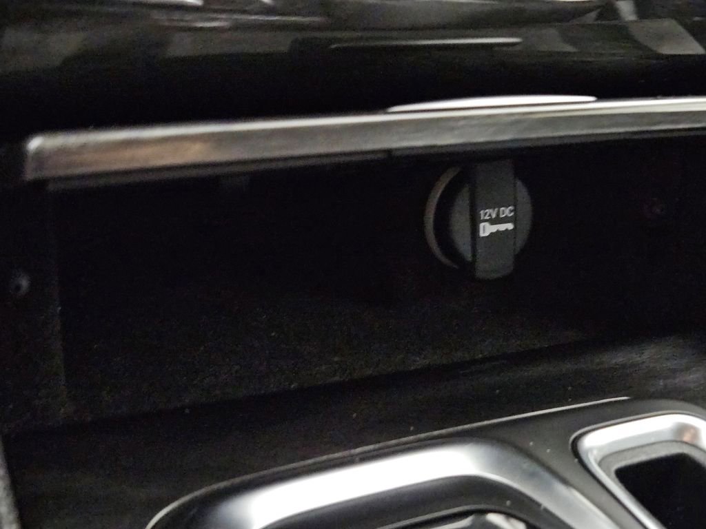 Used 2020 Chrysler 300 Touring w/ Sport Appearance Package RWD image 19