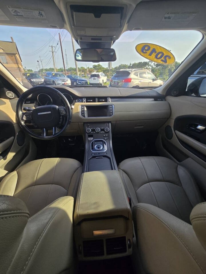 Used 2019 Land Rover Range Rover Evoque SE AWD/4WD image 30