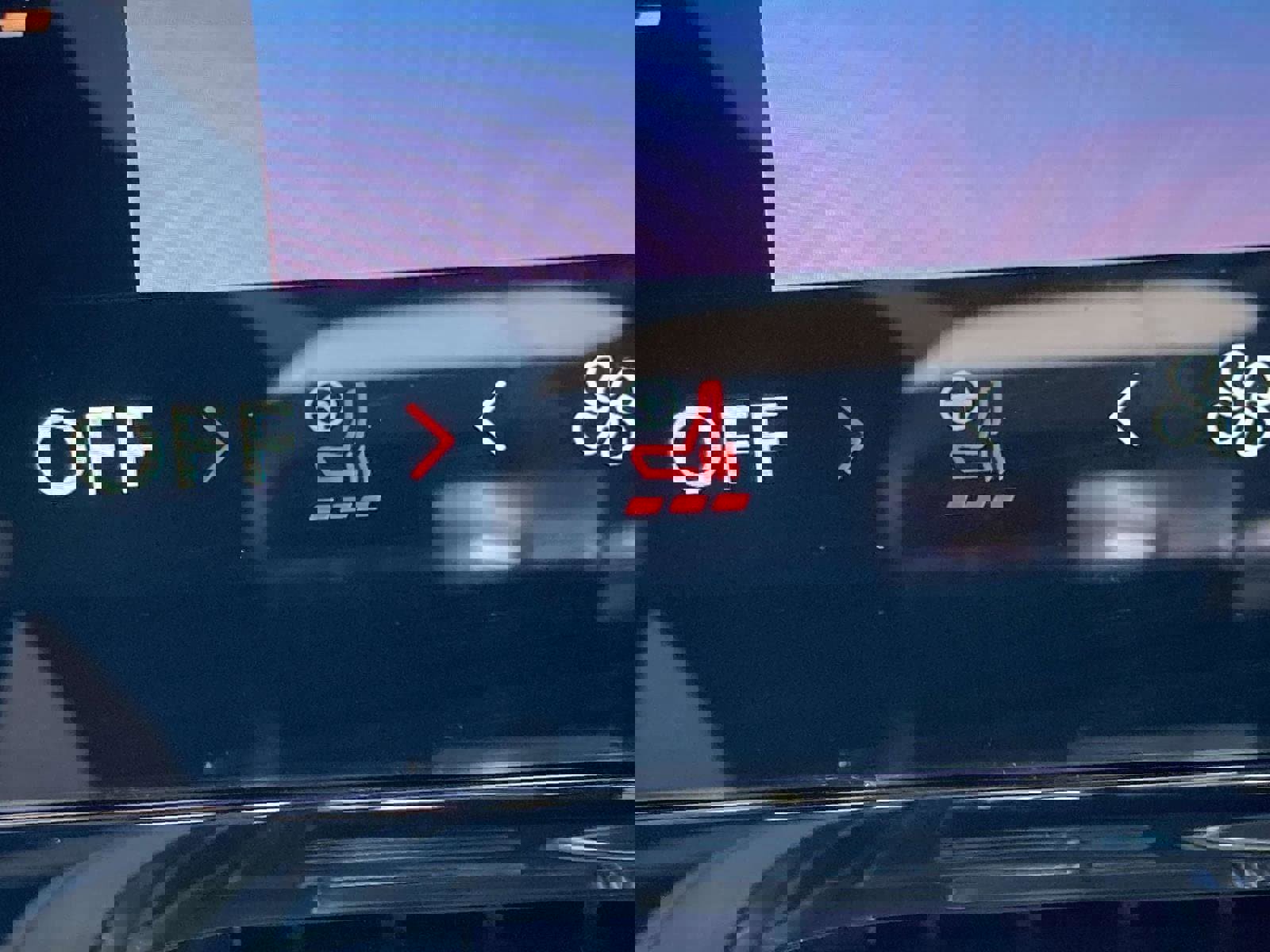 Certified 2025 Lincoln Nautilus Premier w/ Equipment Group 102A image 27