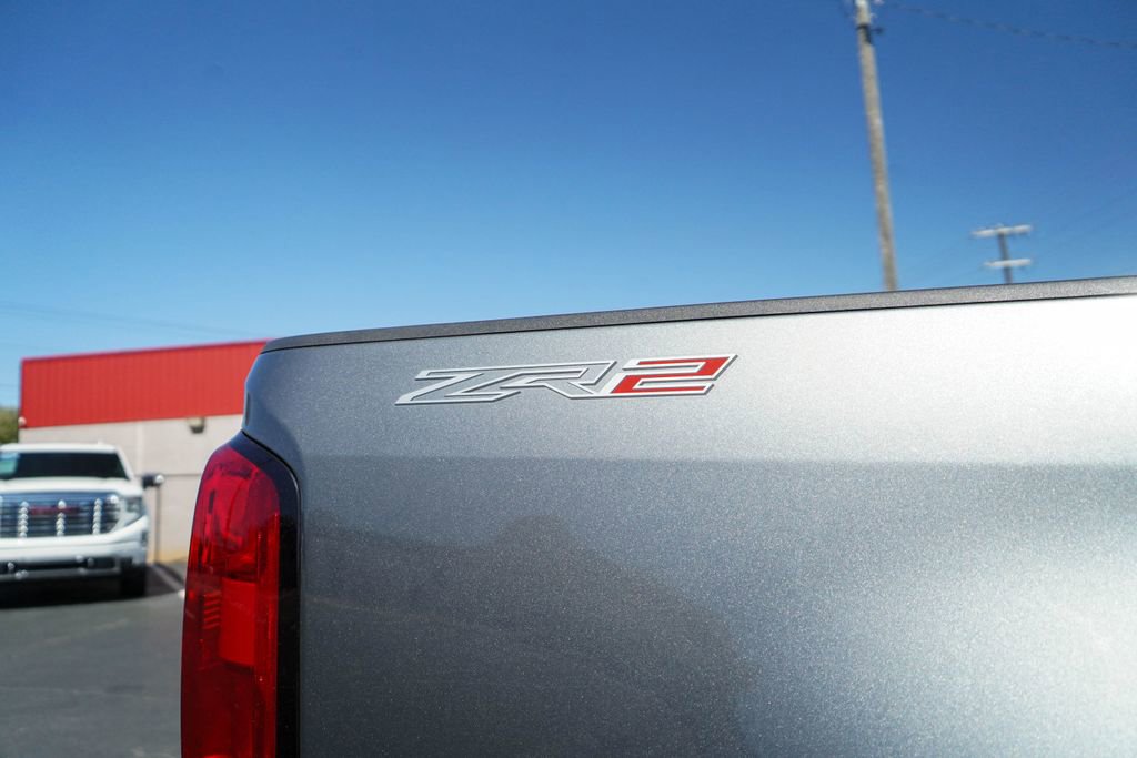 Used 2021 Chevrolet Colorado ZR2 image 12