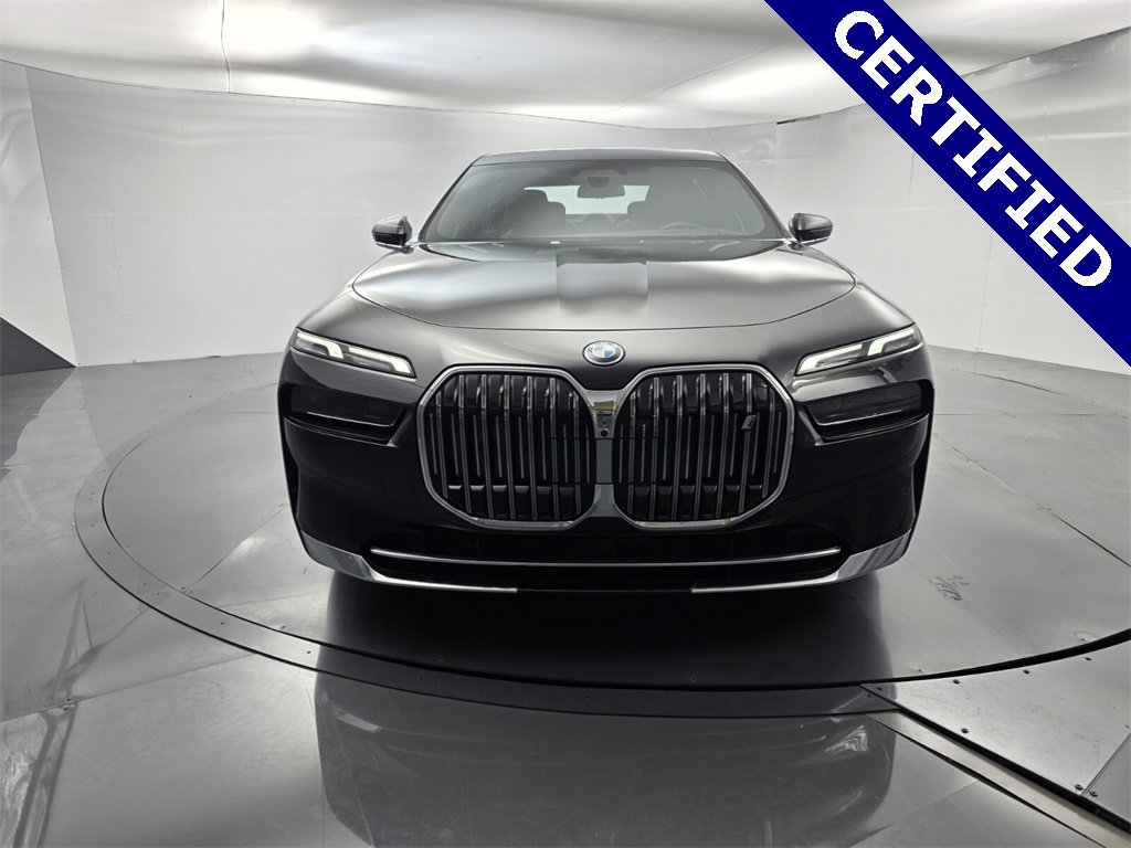 Certified 2023 BMW i7 xDrive60 video 2