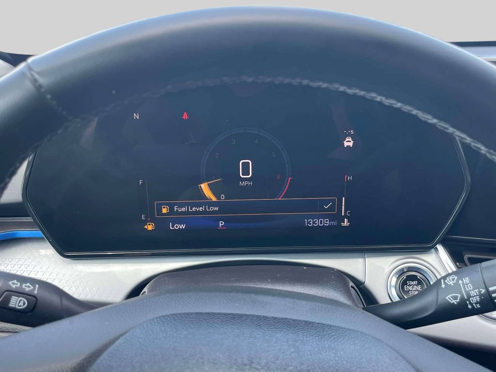Used 2024 Chevrolet Trax LT w/ Driver Confidence Package FWD image 24