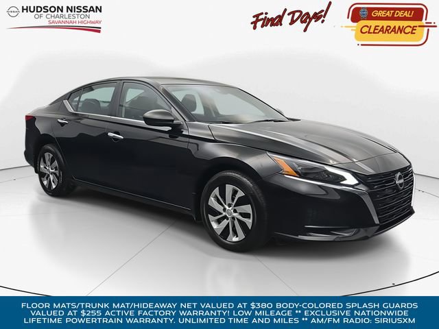 Used 2025 Nissan Altima 2.5 S image 1