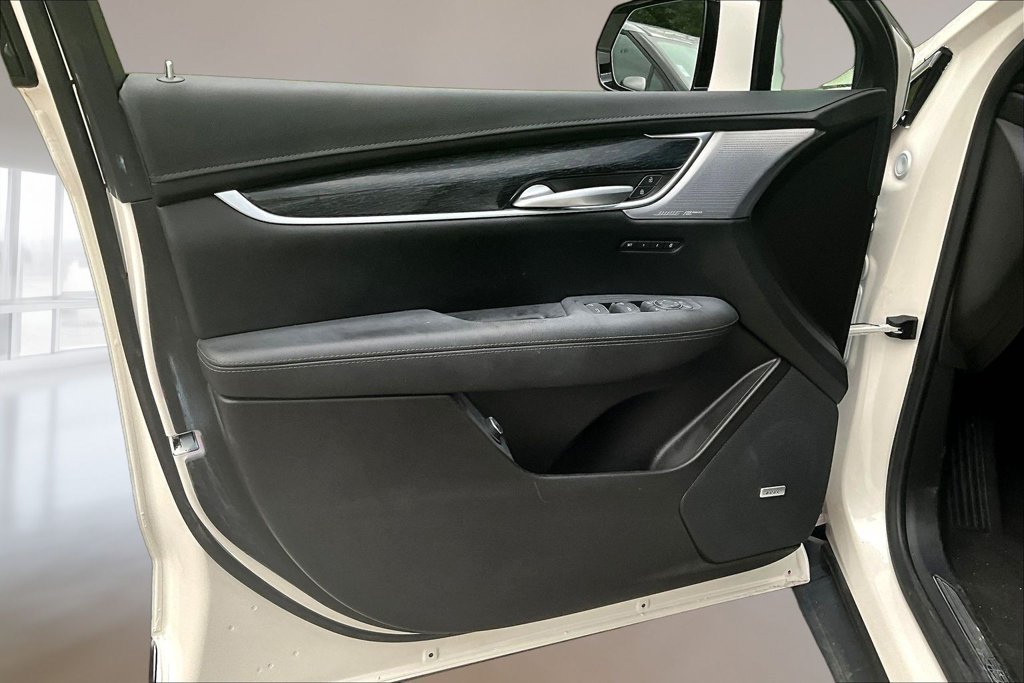 Used 2024 Cadillac XT5 Premium Luxury AWD/4WD image 19