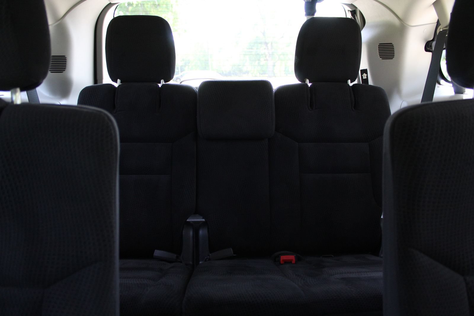 Used 2016 Dodge Grand Caravan SXT w/ UConnect Hands-Free Group FWD image 15