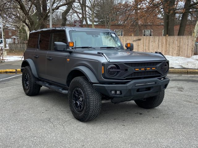 Used 2025 Ford Bronco Badlands image 3