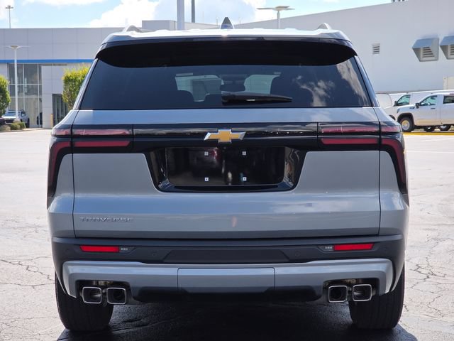 Used 2025 Chevrolet Traverse LT w/ LPO, Floor Liner Package FWD image 16