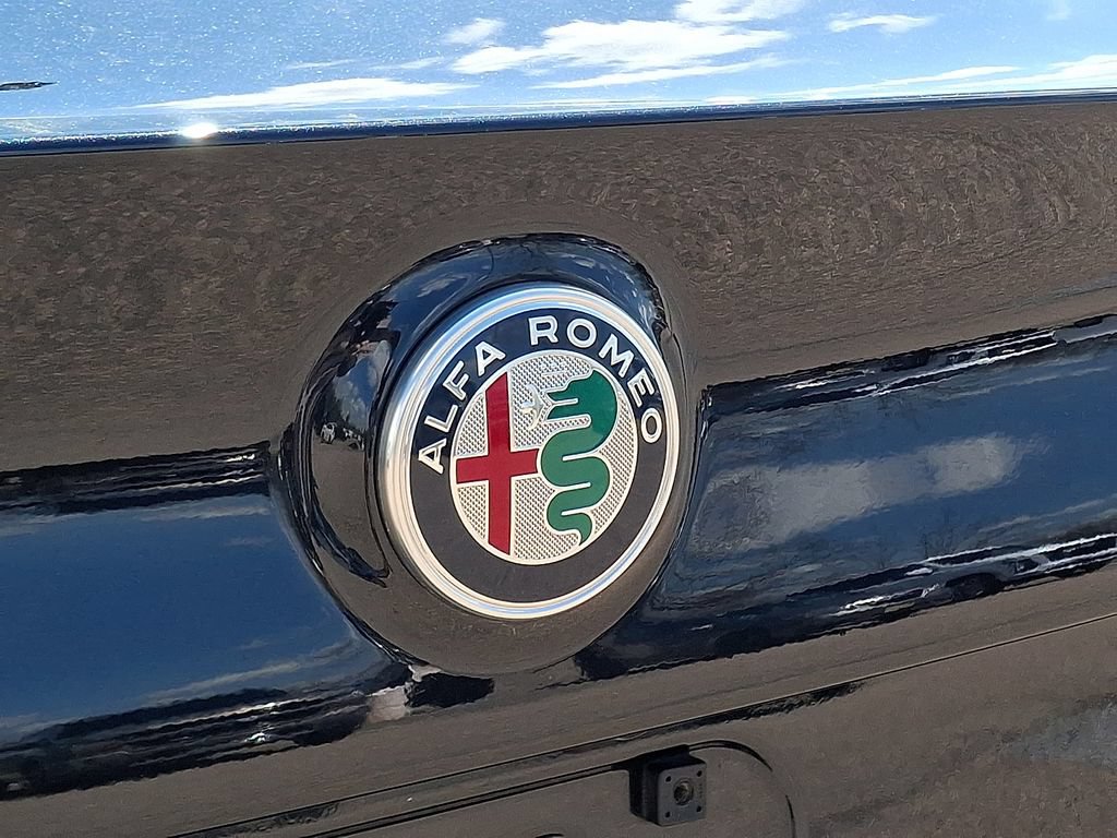 Used 2023 Alfa Romeo Giulia Sprint AWD/4WD image 33
