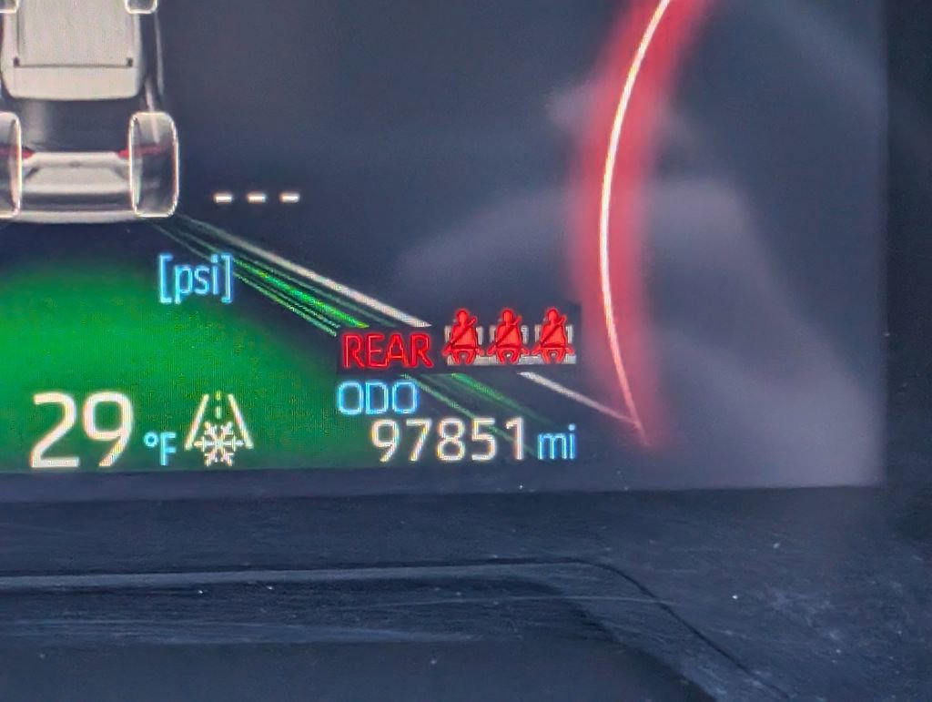 Used 2023 Toyota RAV4 LE image 18