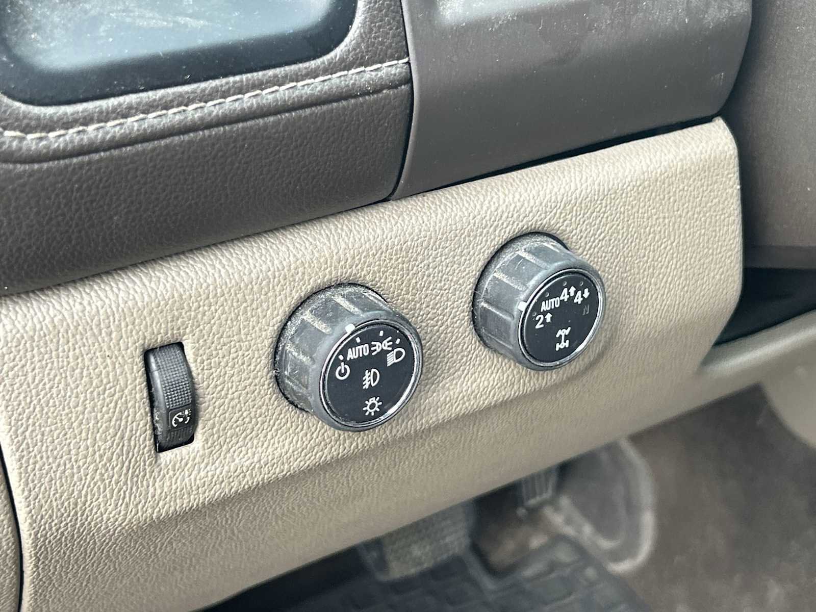 Used 2017 GMC Canyon SLE image 17