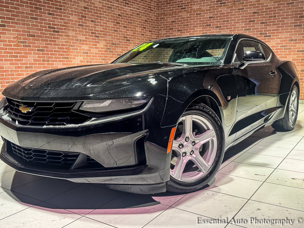 Used 2024 Chevrolet Camaro LT image 2