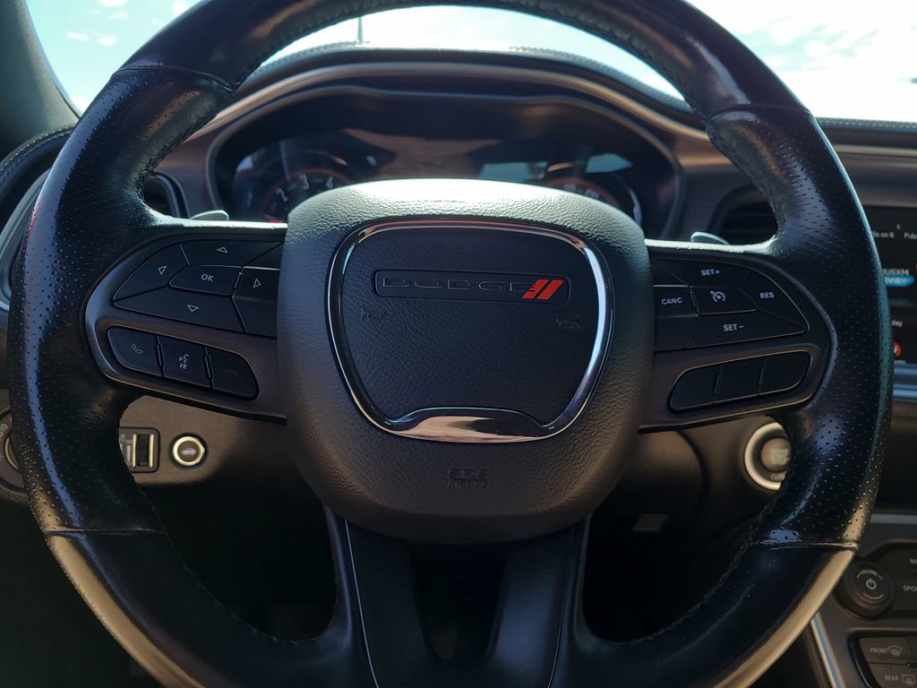 Used 2020 Dodge Challenger R/T w/ Plus Package image 21