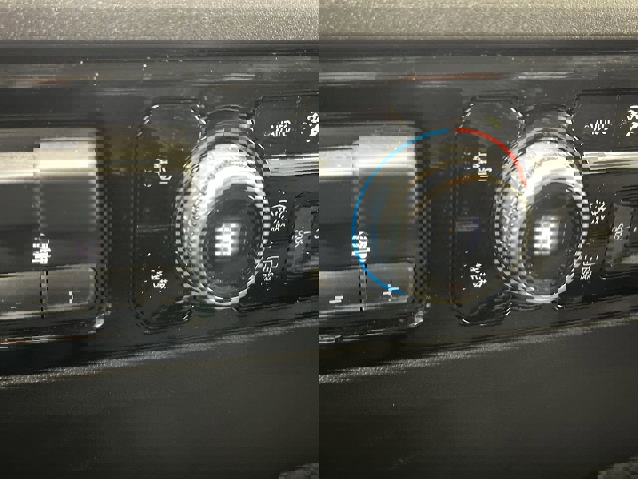 Used 2024 GMC Sierra 1500 SLE w/ X31 Off-Road Package image 23