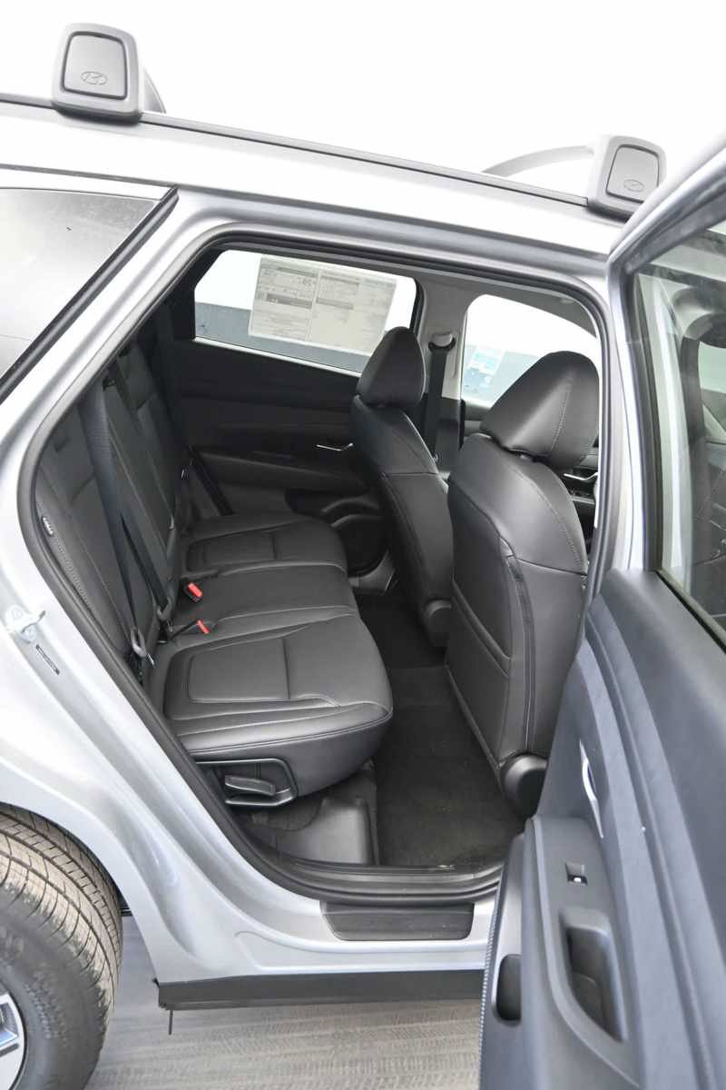 New 2026 Hyundai Tucson SEL image 13