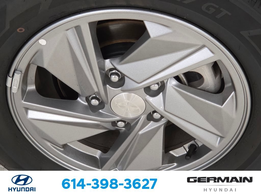 Certified 2026 Hyundai Elantra SE FWD image 13