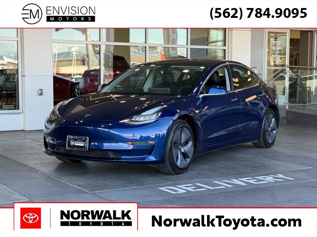 Used 2019 Tesla Model 3 Standard Range Plus image 1