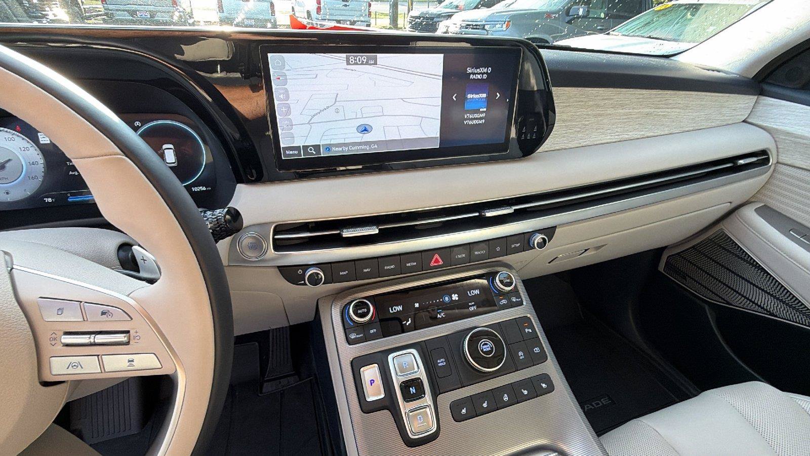 Used 2025 Hyundai Palisade Calligraphy FWD image 5