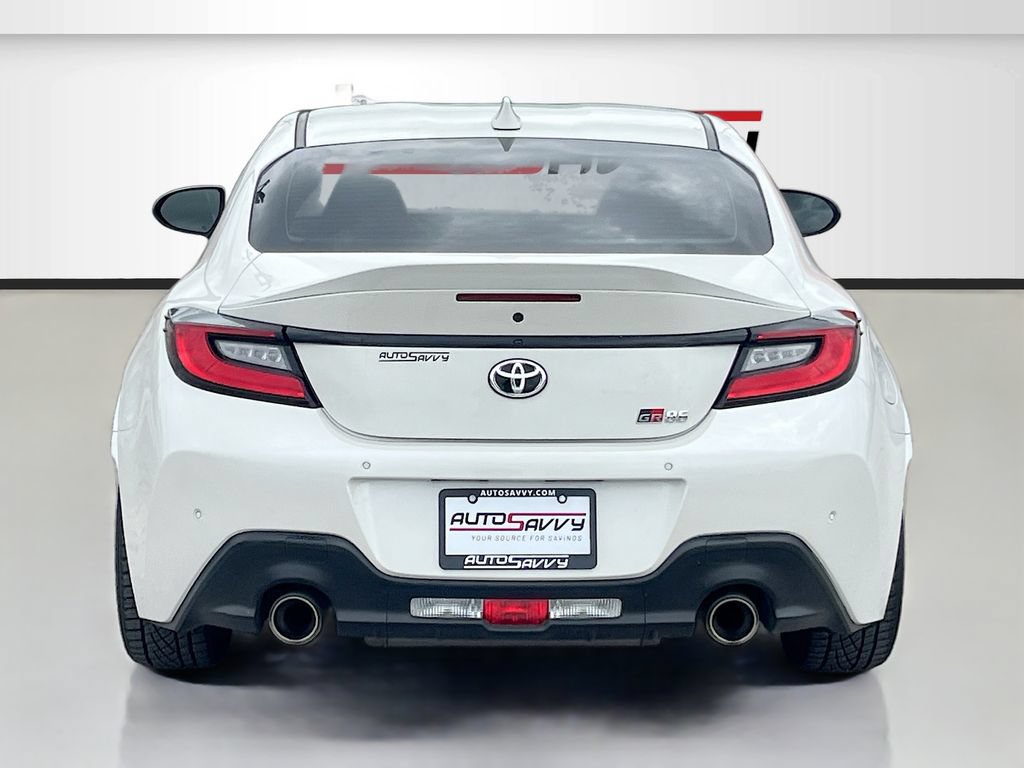 Used 2024 Toyota GR86 Premium w/ Performance Package RWD image 6