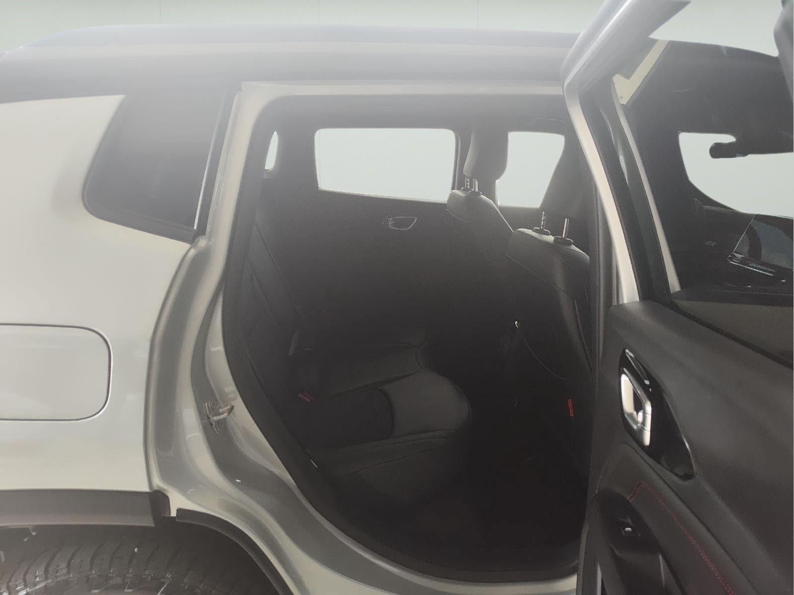 New 2026 Jeep Compass Trailhawk AWD/4WD image 18