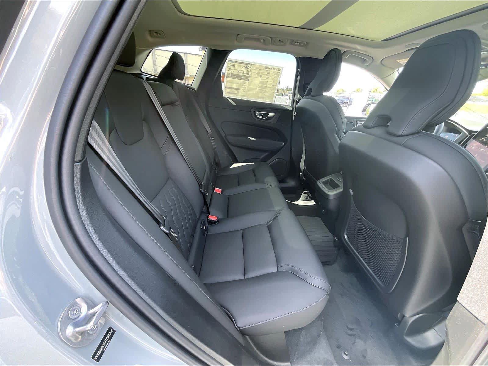 New 2027 Volvo XC60 B5 Core AWD/4WD image 27