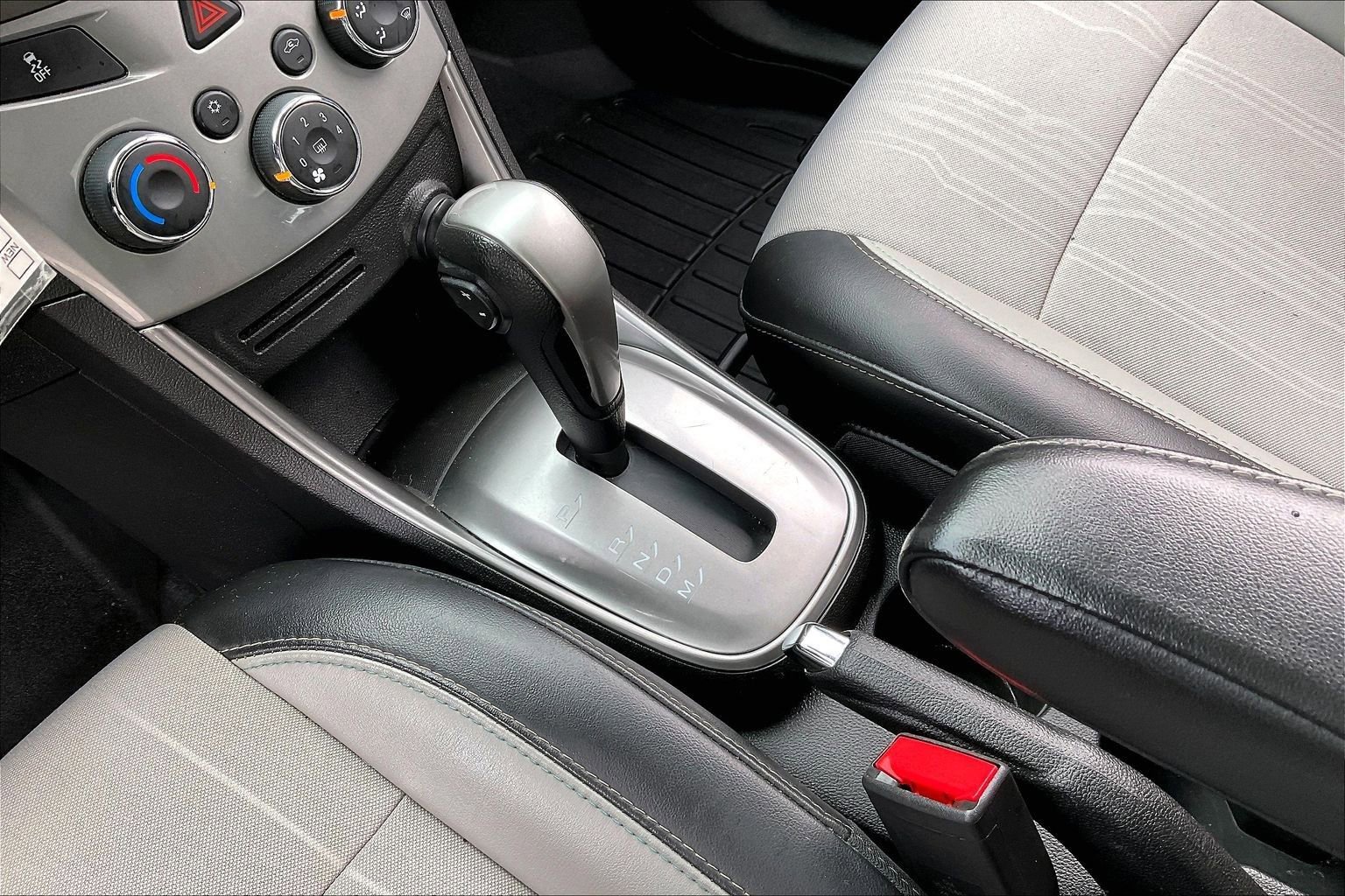 Used 2016 Chevrolet Trax LT w/ LT Sun and Sound Package image 13