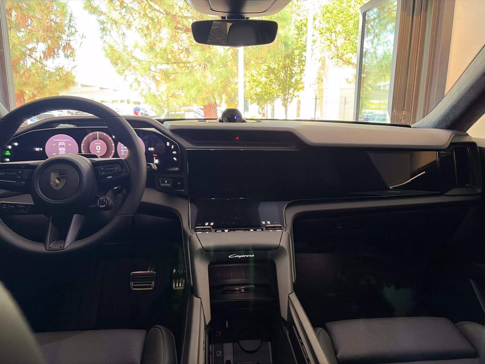 Certified 2026 Porsche Cayenne Turbo AWD/4WD image 10
