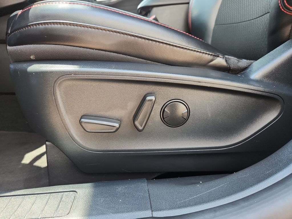 Used 2024 Ford Escape ST-Line FWD image 4