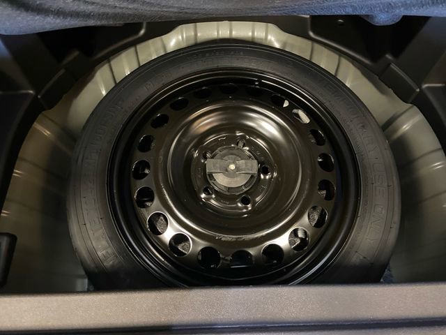 Used 2024 GMC Terrain SLE image 24