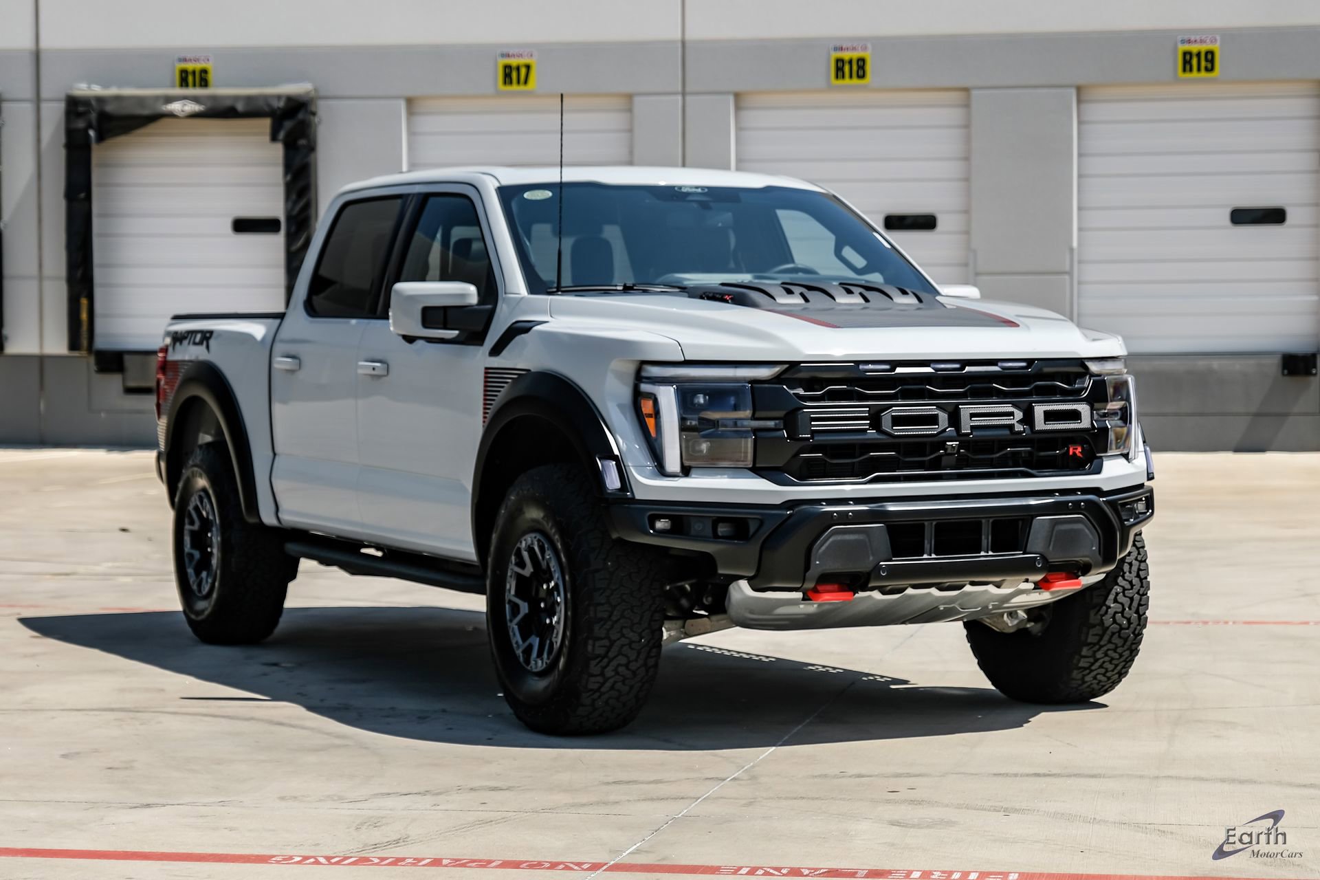 Used 2026 Ford F150 Raptor w/ Equipment Group 803A Raptor R AWD/4WD image 23